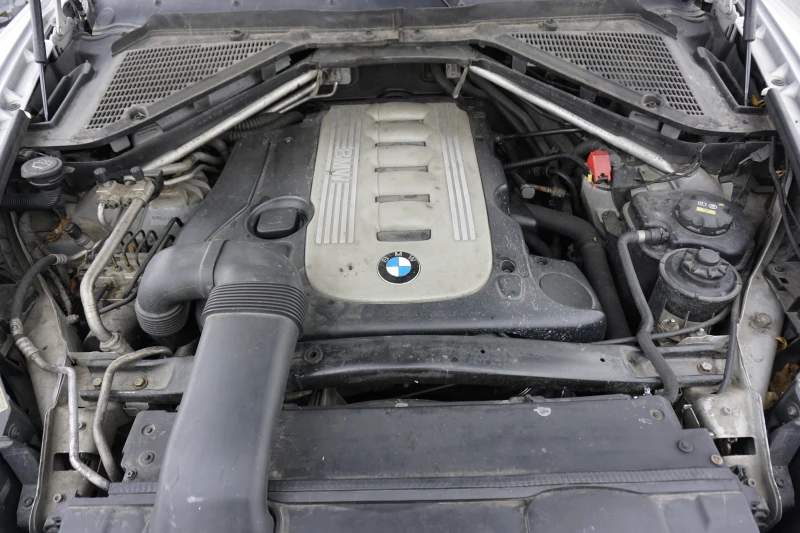 BMW X5 3.0/4x4/Сменени Вериги/Панорама/Навигация/Мемори, снимка 16 - Автомобили и джипове - 51942830
