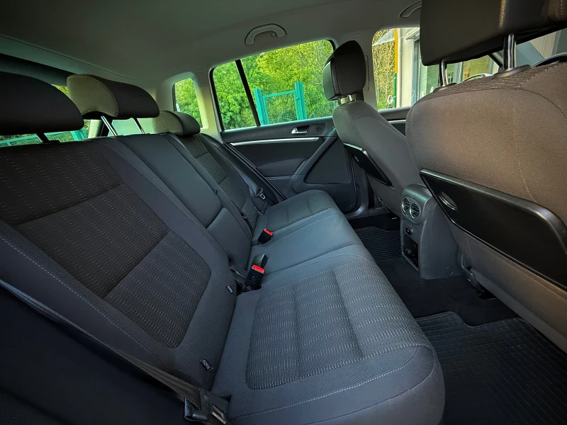 VW Tiguan 2.0TDI * SPORT* 4MOTION* FaceLift* , снимка 9 - Автомобили и джипове - 51955889
