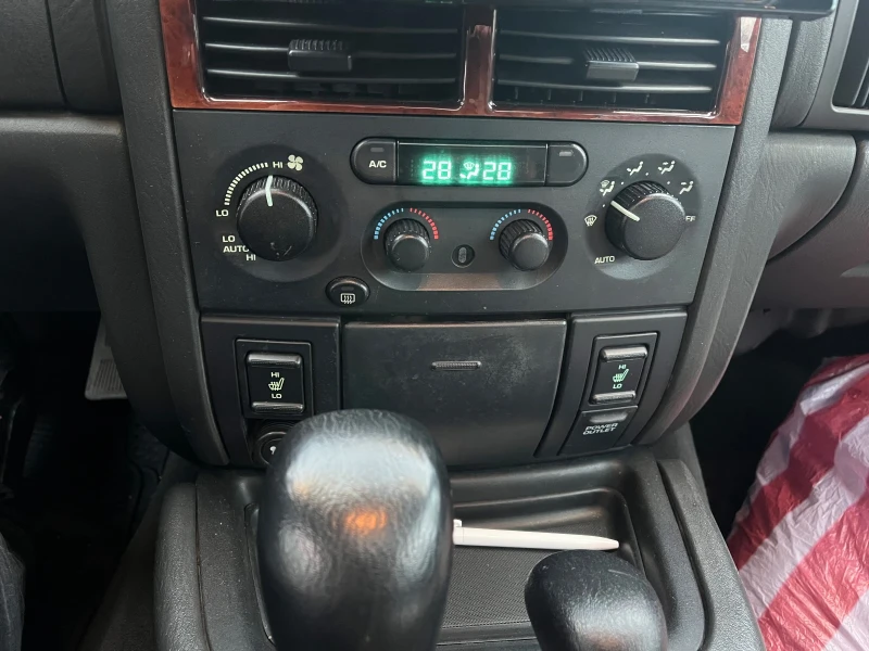 Jeep Grand cherokee, снимка 6 - Автомобили и джипове - 52364467