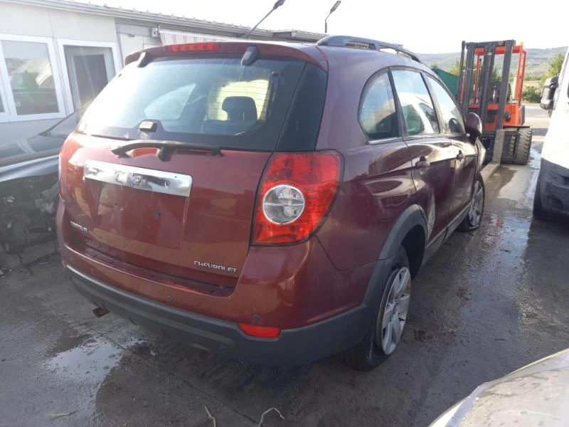 Chevrolet Captiva 2.0DАвт. 6+1 3Броя - изображение 3