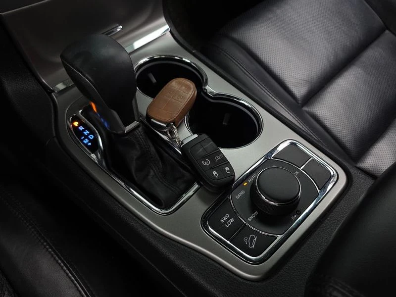 Jeep Cherokee 3.6 Limited| 295�.�.| ���.��������� | Mobile.bg � ����������� 9
