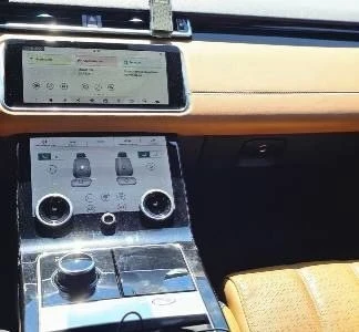 Land Rover Range Rover Velar R-DINAMIC SE 3.0 V6 300KC, снимка 9 - Автомобили и джипове - 55867604
