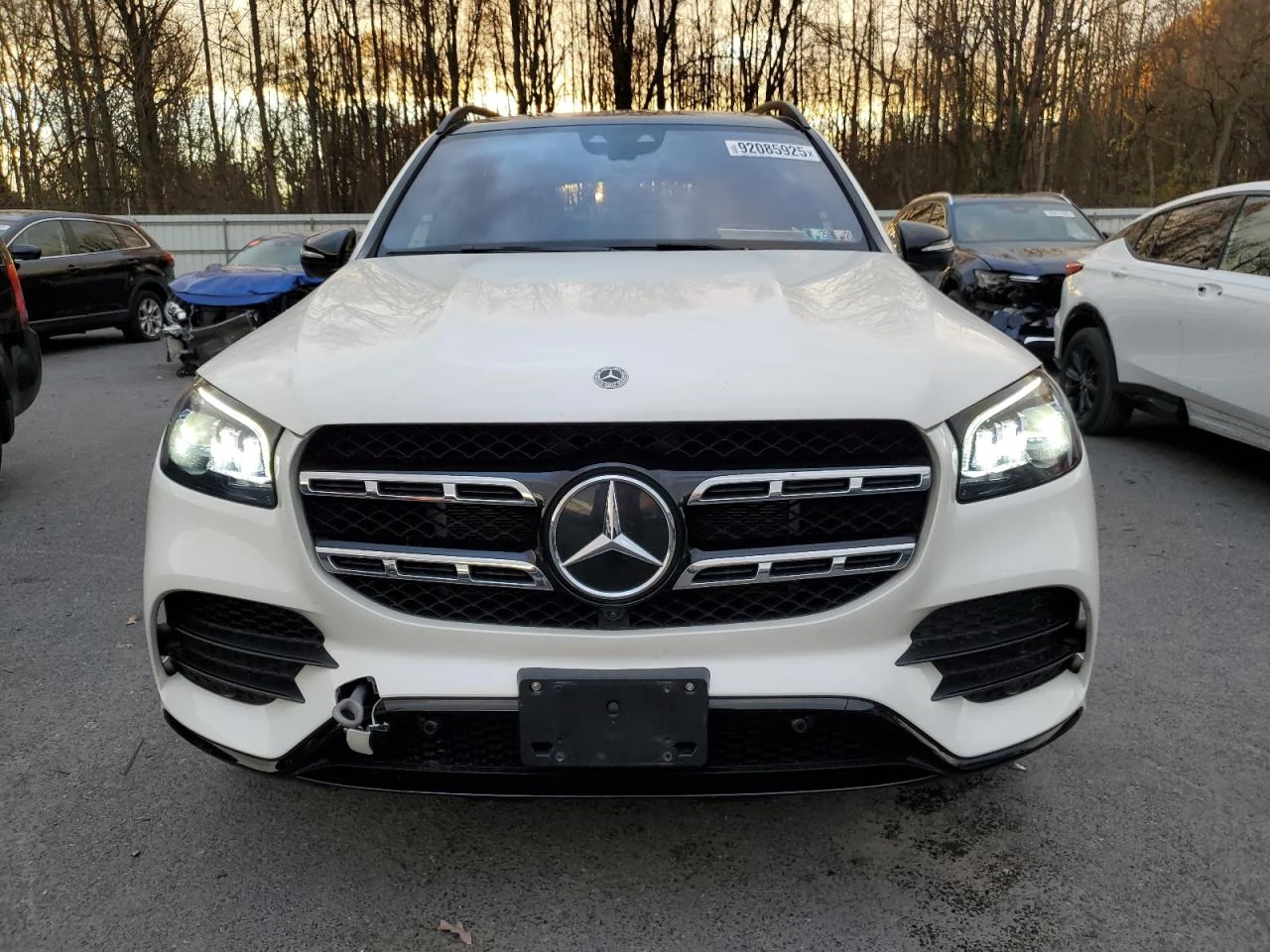 Mercedes-Benz GLS 400 4MATIC| AMG PACK| DISTRONIC| BURMESTER - изображение 2