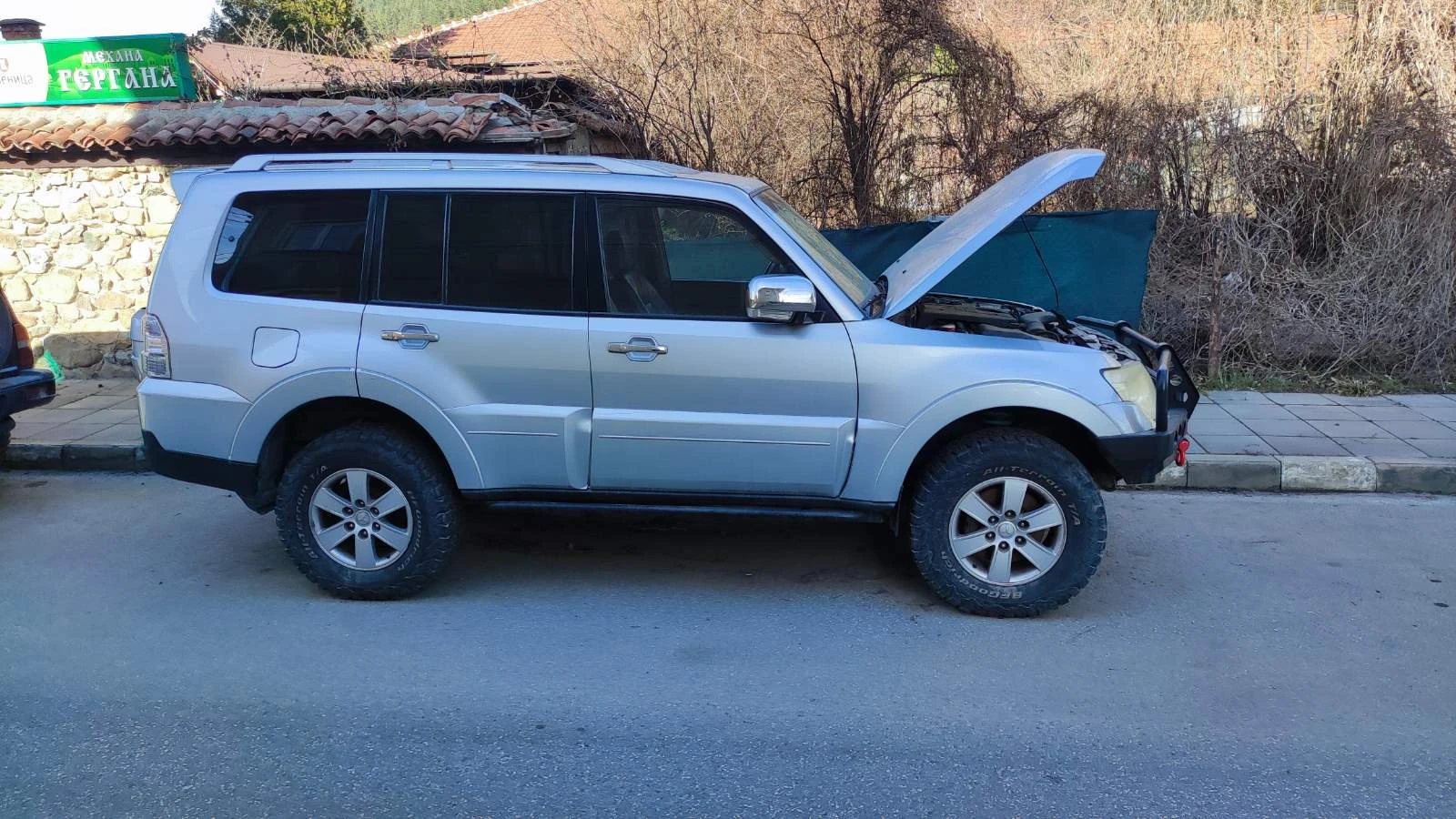 Mitsubishi Pajero 3.2 DID, снимка 11 - Автомобили и джипове - 54878905