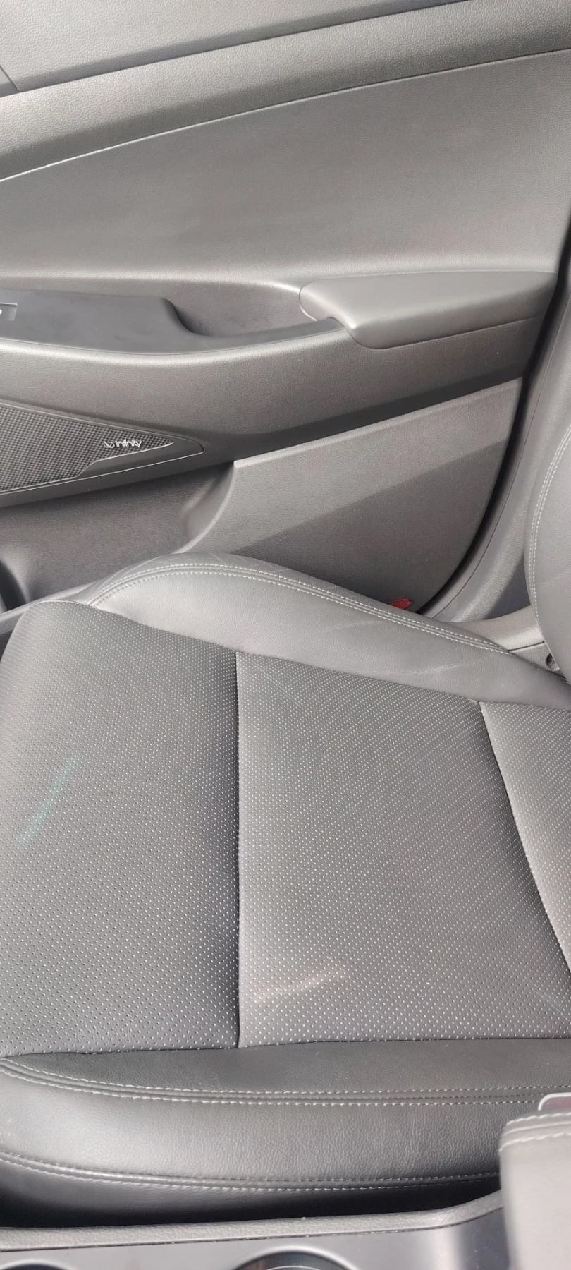 Hyundai Tucson, снимка 12 - Автомобили и джипове - 54968268