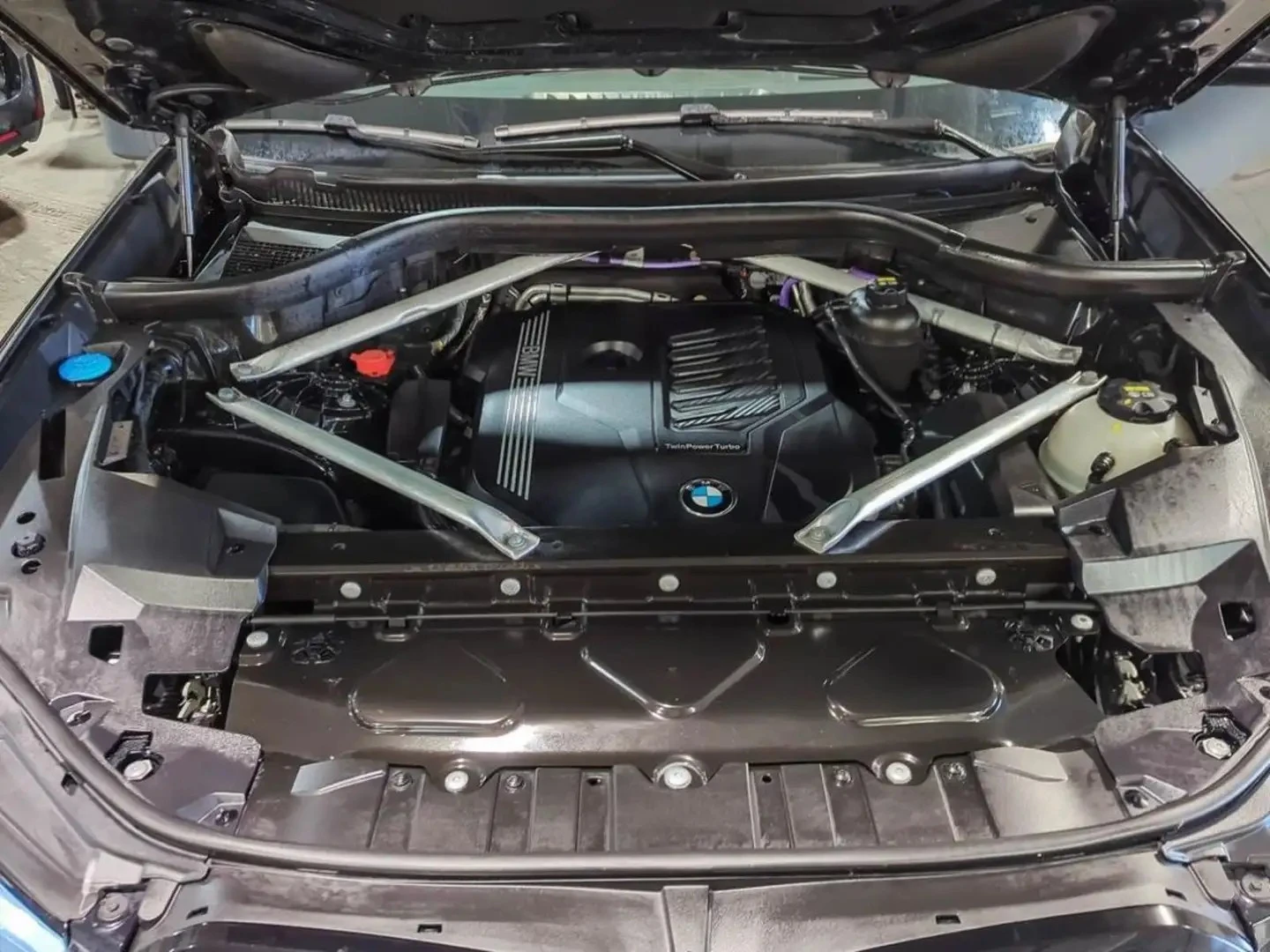 BMW X5 40i M Sport Premium pkgЦЕНА ДО БЪЛГАРИЯ АВТОКРЕДИТ, снимка 8 - Автомобили и джипове - 55779010