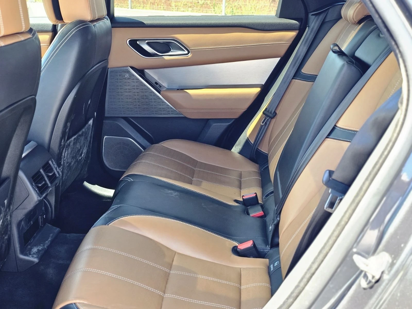 Land Rover Range Rover Velar R-DINAMIC SE 3.0 V6 300KC, снимка 6 - Автомобили и джипове - 55867604