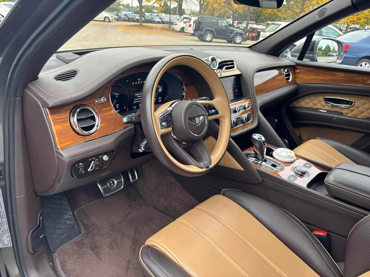 Bentley Bentayga * AWD * CARFAX * ��� ������������ ������ | Mobile.bg � ����������� 5
