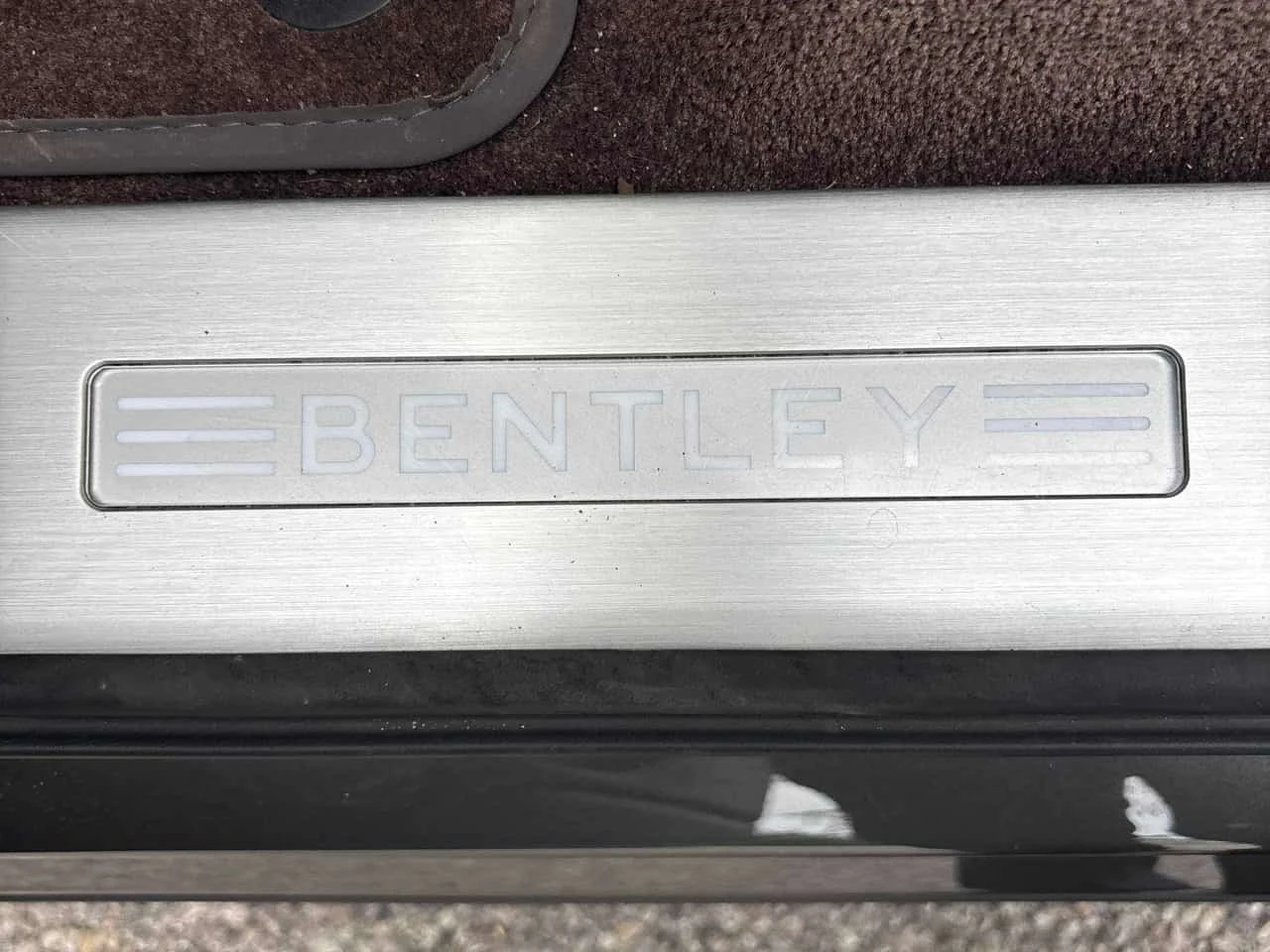 Bentley Bentayga * AWD * CARFAX * ��� ������������ ������ | Mobile.bg � ����������� 13