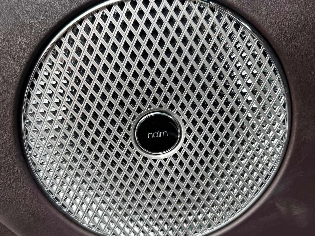 Bentley Bentayga * AWD * CARFAX * ��� ������������ ������ | Mobile.bg � ����������� 14