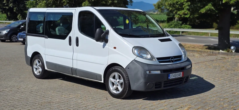 Opel Vivaro 2.5DCi 8 места, снимка 9 - Бусове и автобуси - 50768484