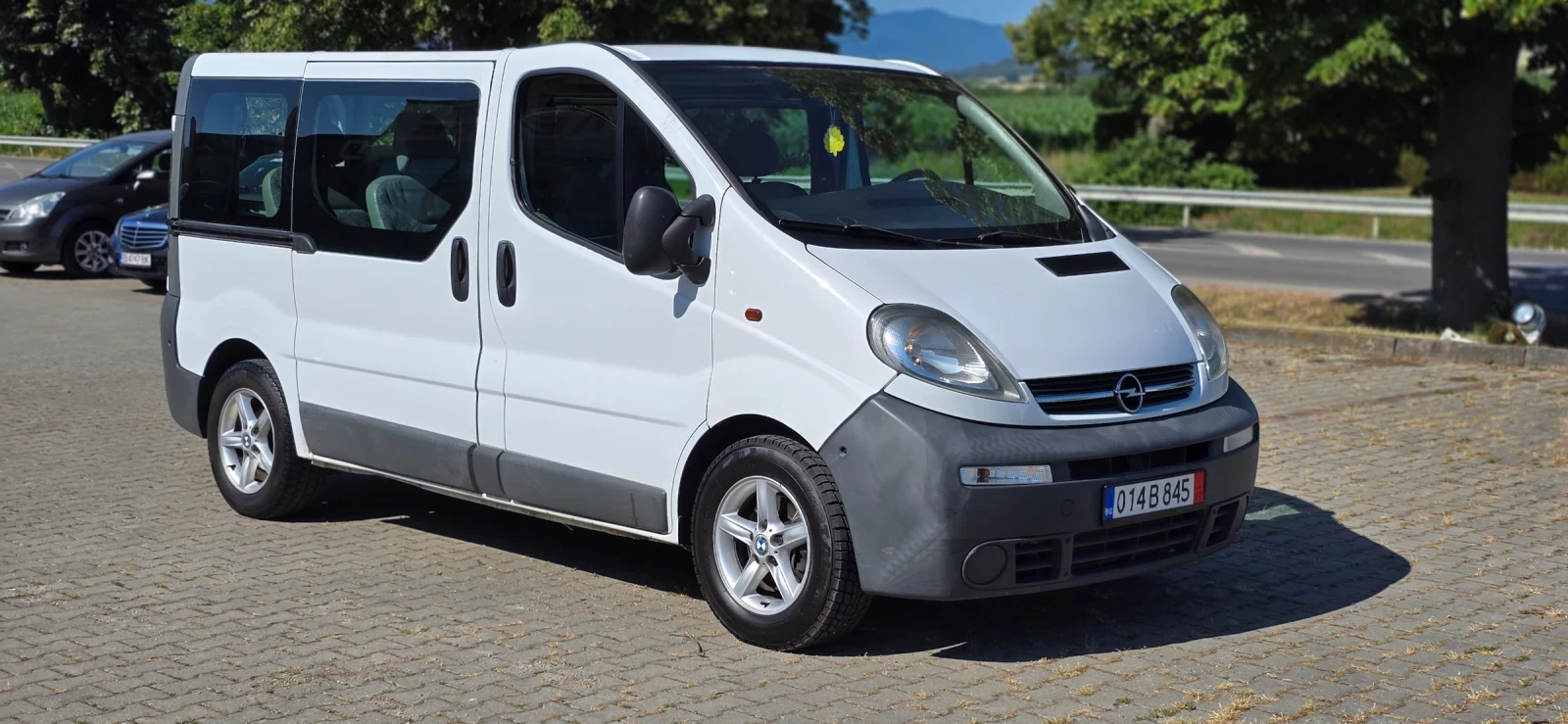 Opel Vivaro 2.5DCi 8 места - изображение 9