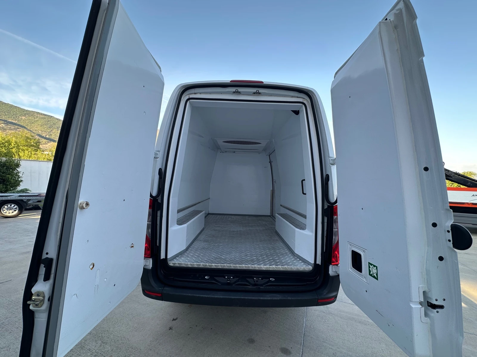Mercedes-Benz Sprinter 316 ХЛАДИЛЕН!EURO6!НОВ! - изображение 7
