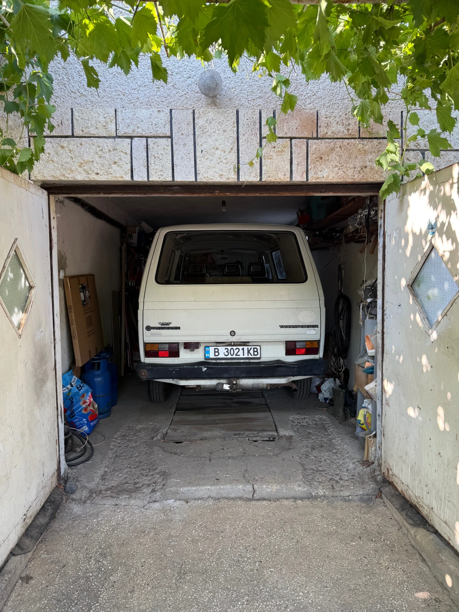 VW Transporter 1.6d, снимка 2 - Бусове и автобуси - 55243592