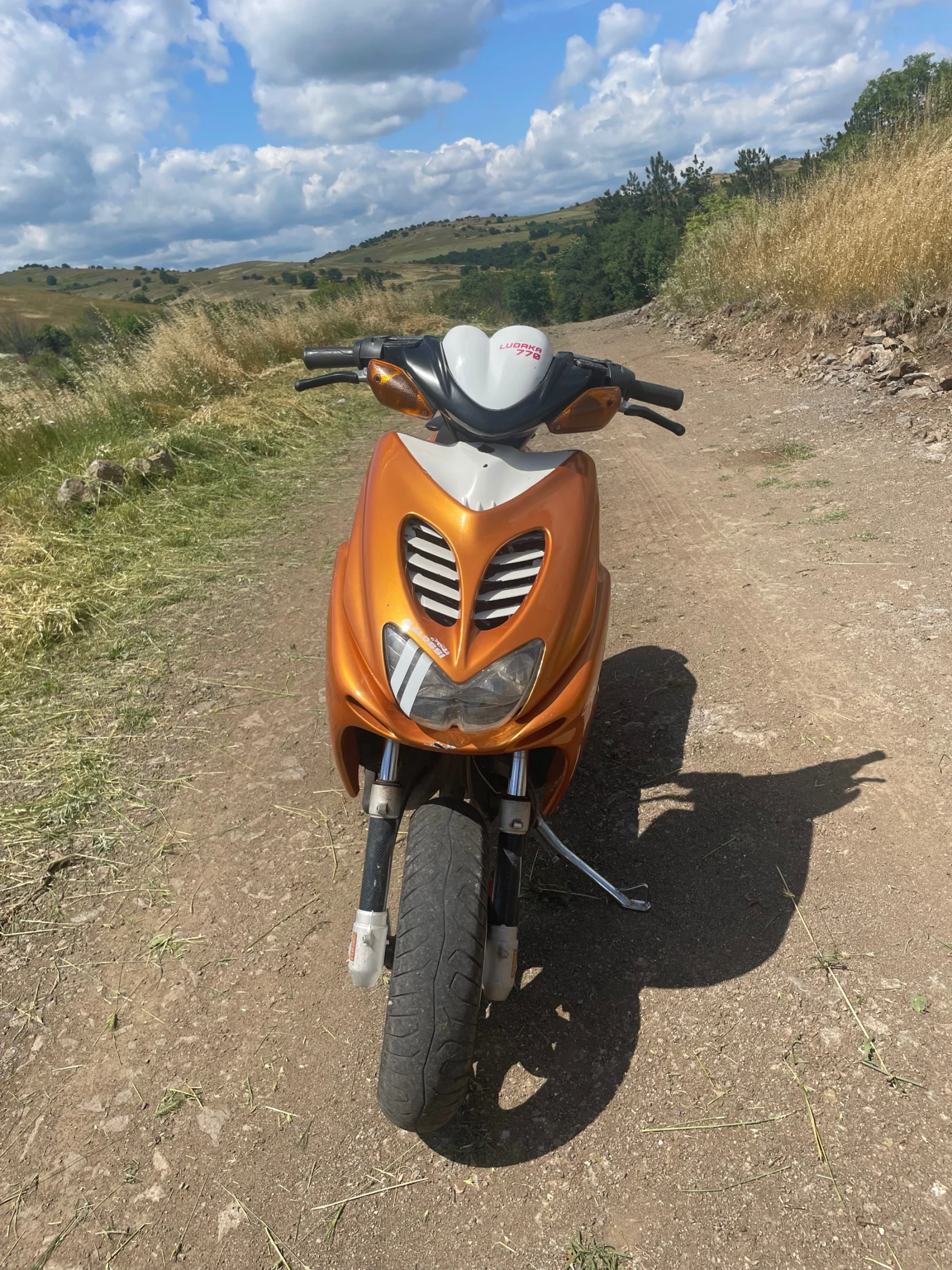 Yamaha Aerox, снимка 2 - Мотоциклети и мототехника - 54962618