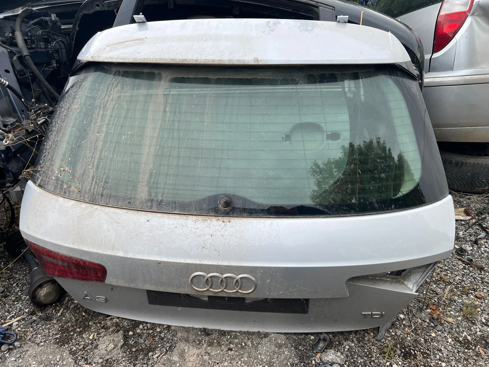    3 8V  | Mobile.bg   1