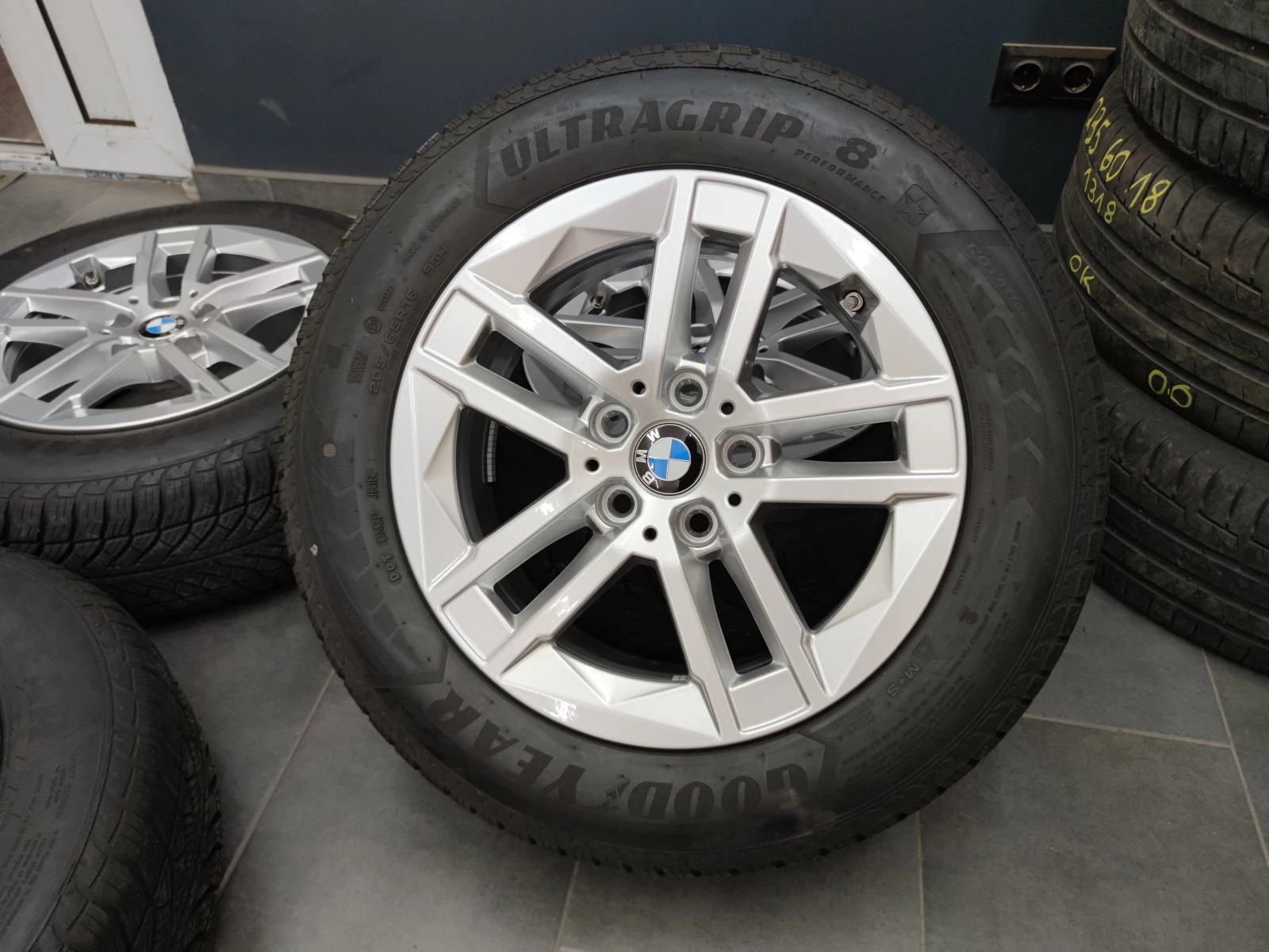    205/65R16  BMW X1 | Mobile.bg   1