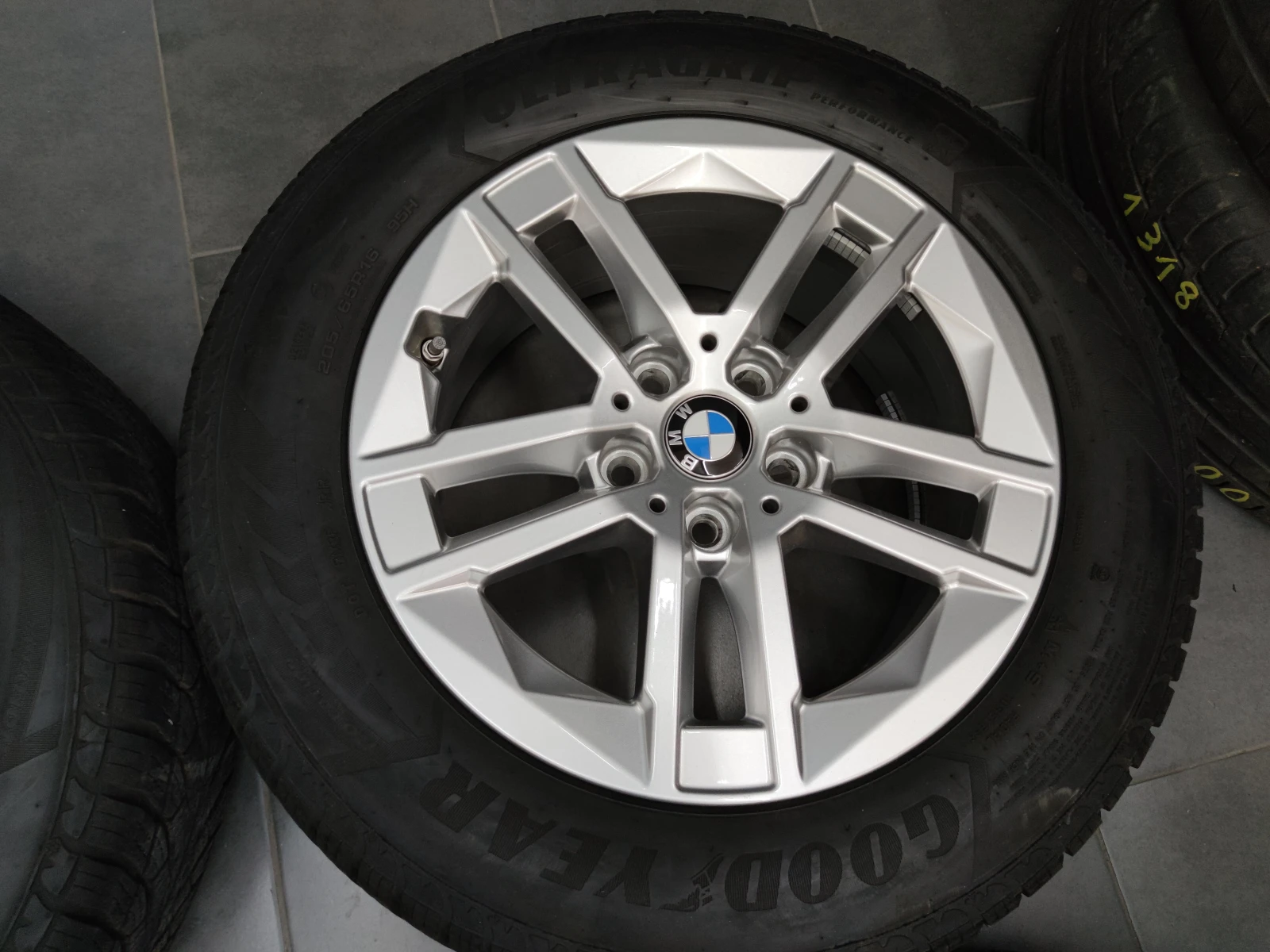    205/65R16  BMW X1 | Mobile.bg   8