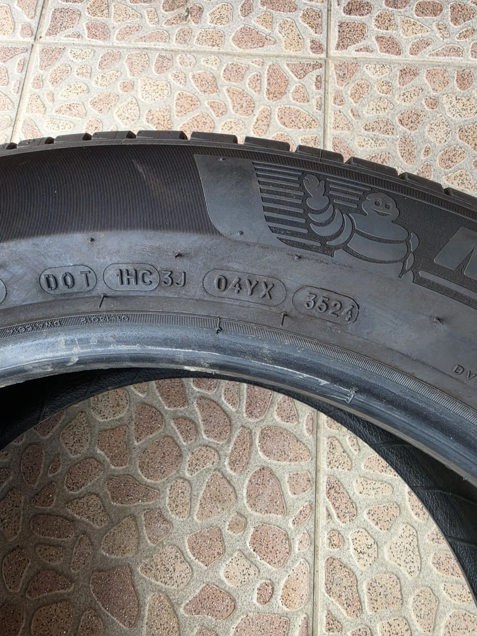 Гуми Летни 235/55R18, снимка 6 - Гуми и джанти - 54728213