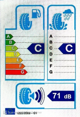 Гуми Зимни 235/55R18, снимка 9 - Гуми и джанти - 52409447