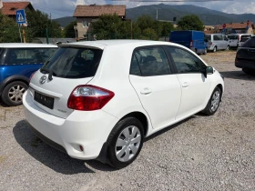 Toyota Auris, снимка 2