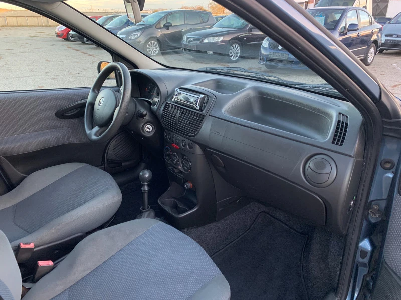 Fiat Punto 1.2 Метан, снимка 12 - Автомобили и джипове - 45538888