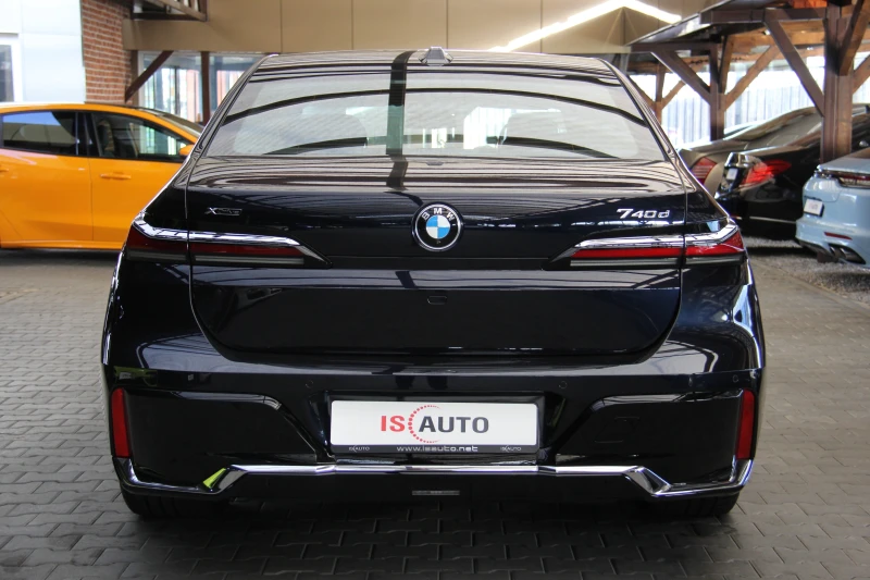 BMW 740 Xdrive/M-Performance/Bowers&Wilkins/Подгрев/Pano, снимка 5 - Автомобили и джипове - 47415851