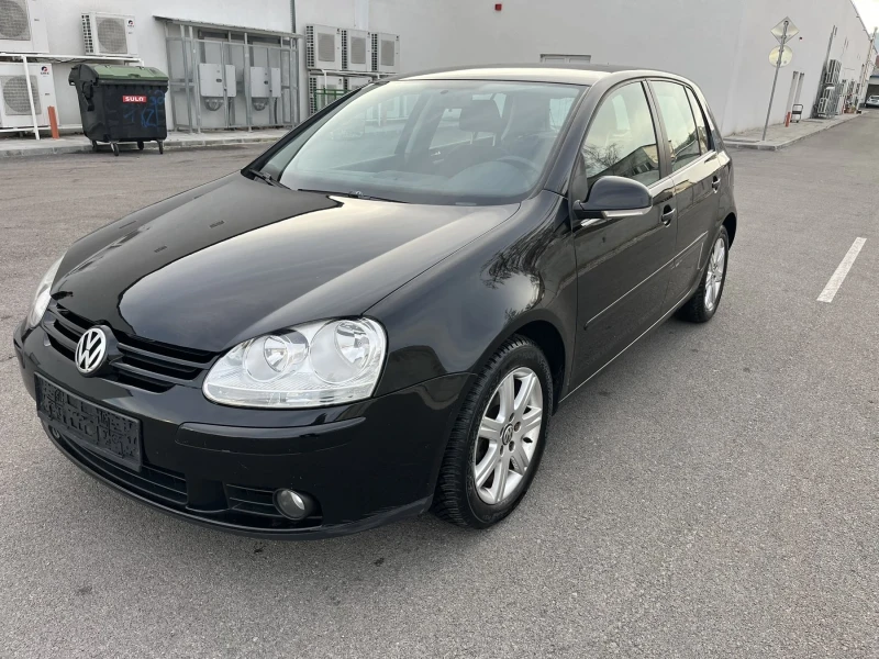 VW Golf, снимка 1 - Автомобили и джипове - 49130404