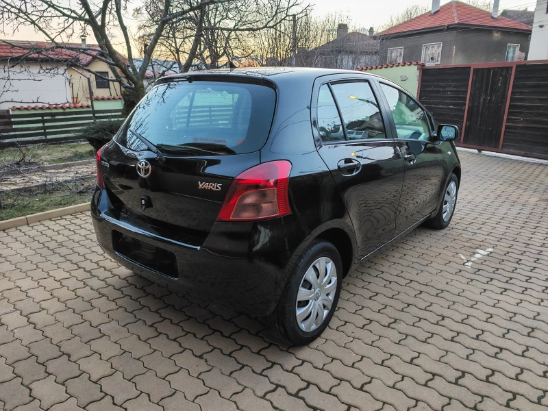 Toyota Yaris 1.3-газова уредба, снимка 4 - Автомобили и джипове - 49495686