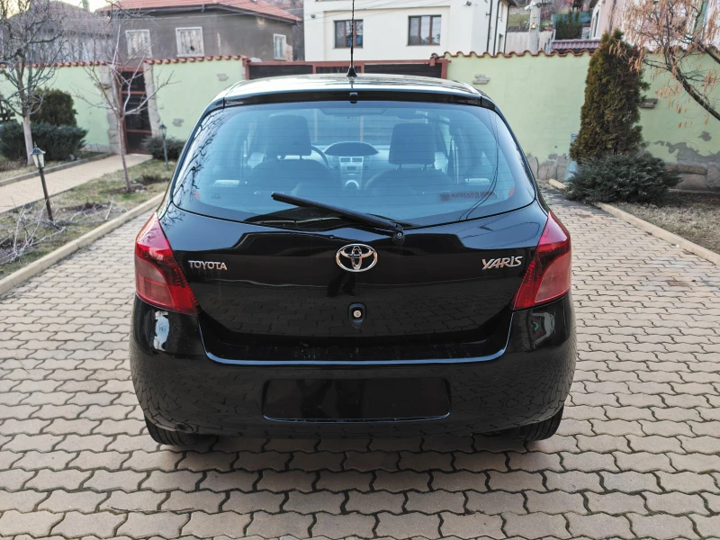 Toyota Yaris 1.3-газова уредба, снимка 5 - Автомобили и джипове - 49495686