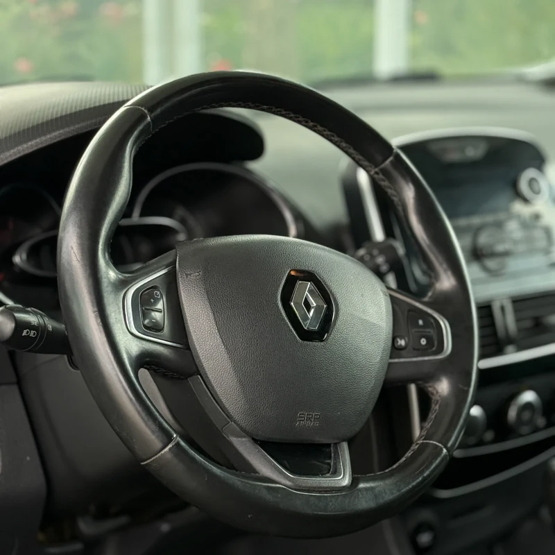 Renault Clio LPG 1.2i, снимка 11 - Автомобили и джипове - 49817642