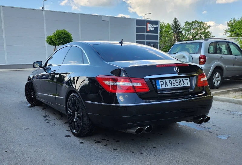 Mercedes-Benz E 250, снимка 9 - Автомобили и джипове - 51865460