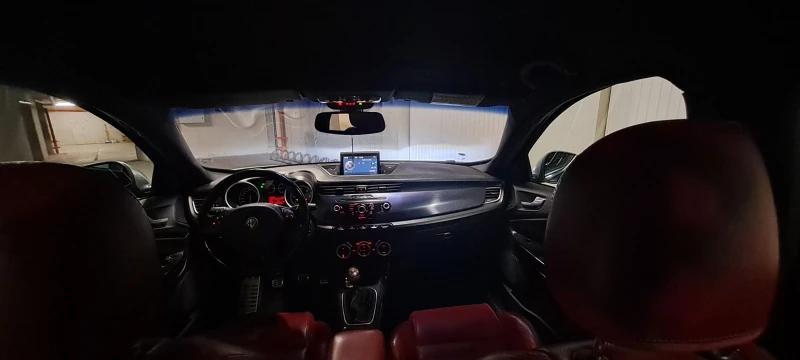 Alfa Romeo Giulietta, снимка 12 - Автомобили и джипове - 51944824