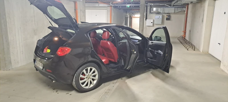 Alfa Romeo Giulietta, снимка 5 - Автомобили и джипове - 51944824