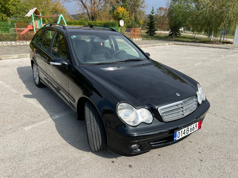 Mercedes-Benz C 220 CDI, снимка 3 - Автомобили и джипове - 52072662