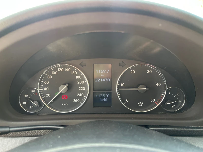 Mercedes-Benz C 220 CDI, снимка 15 - Автомобили и джипове - 52072662