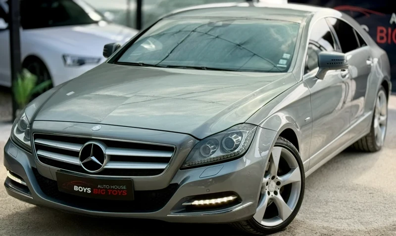 Mercedes-Benz CLS 350 4Matic* 4x4* BlueEfficiency* ПияноЛАК* АмбиендноОс, снимка 2 - Автомобили и джипове - 52117186
