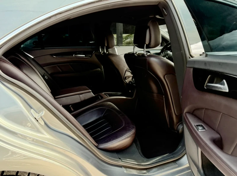 Mercedes-Benz CLS 350 4Matic* 4x4* BlueEfficiency* ПияноЛАК* АмбиендноОс, снимка 13 - Автомобили и джипове - 52117186