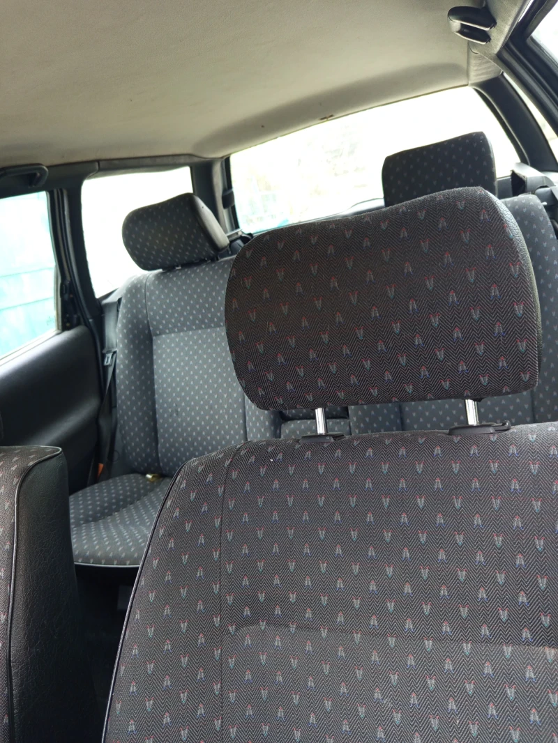 VW Passat 1.8i, снимка 8 - Автомобили и джипове - 52494289