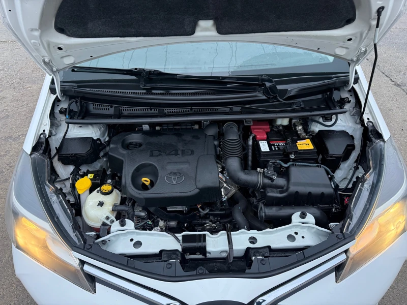 Toyota Yaris 1.4 D4D, снимка 17 - Автомобили и джипове - 52565263