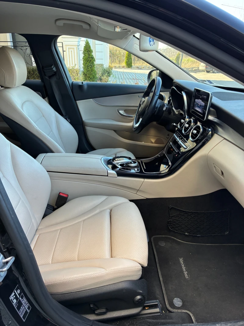 Mercedes-Benz C 250, снимка 12 - Автомобили и джипове - 52774352