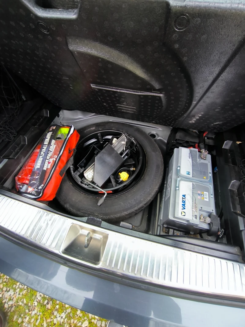 Mercedes-Benz C 220, снимка 14 - Автомобили и джипове - 53066509