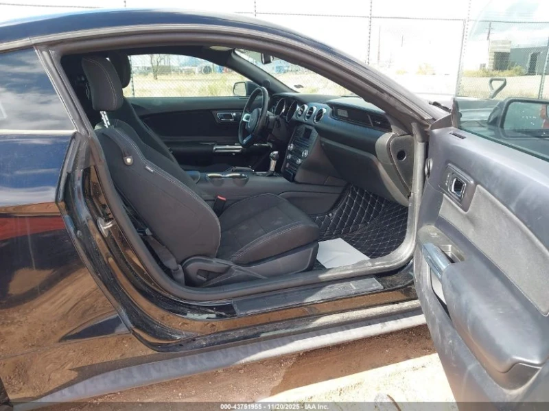 Ford Mustang 3.7l V6, снимка 5 - Автомобили и джипове - 53600495