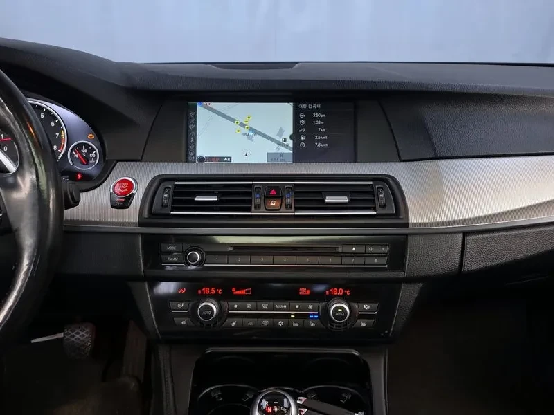 BMW M5 Sedan, снимка 13 - Автомобили и джипове - 55110716