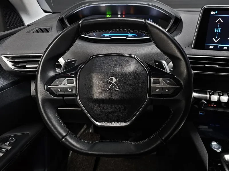 Peugeot 3008 1.5 Bluehdi Allure, снимка 13 - Автомобили и джипове - 55830868