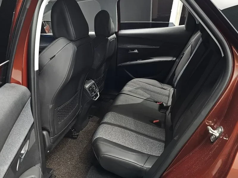 Peugeot 3008 1.5 Bluehdi Allure, снимка 12 - Автомобили и джипове - 55830868