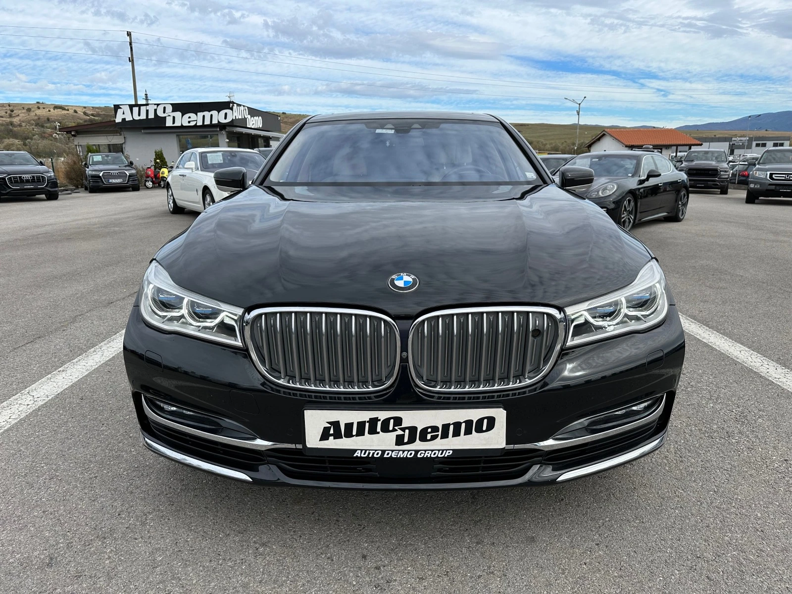 BMW 750 d xDrive* Long* INDIVIDUAL* B&O* Full LED - изображение 2