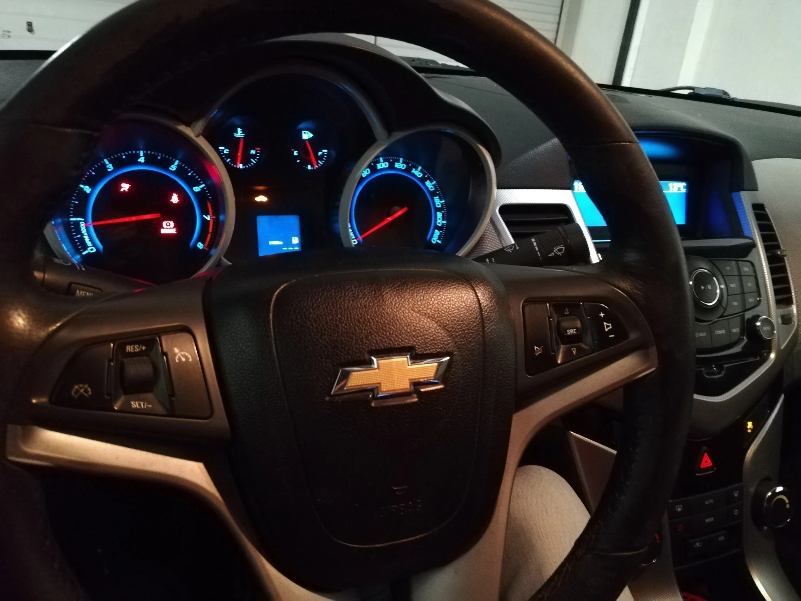 Chevrolet Cruze 1.8, 141к.с Бензин/Газ - изображение 8