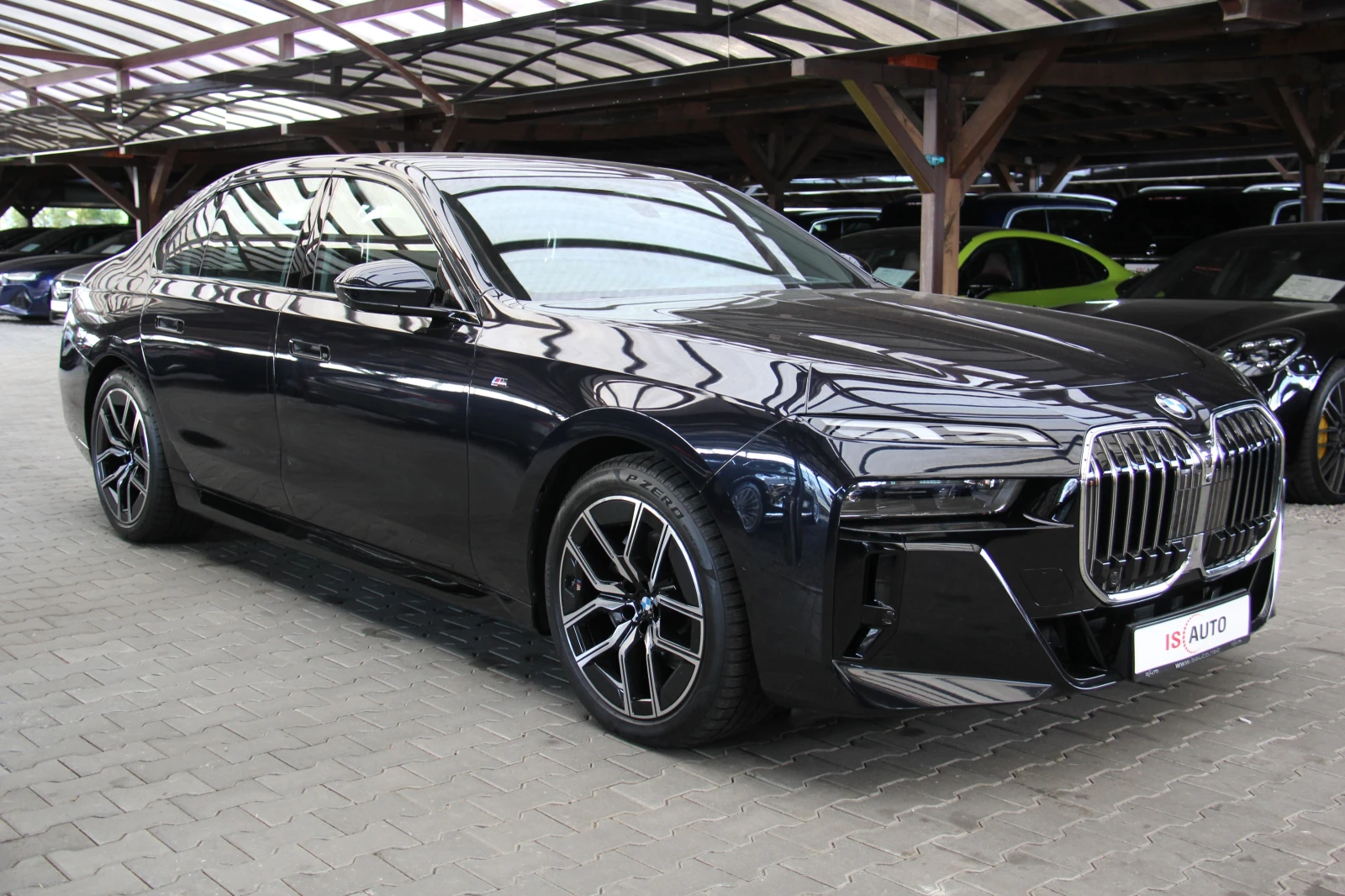 BMW 740 Xdrive/M-Performance/Bowers&Wilkins/Подгрев/Pano - изображение 3