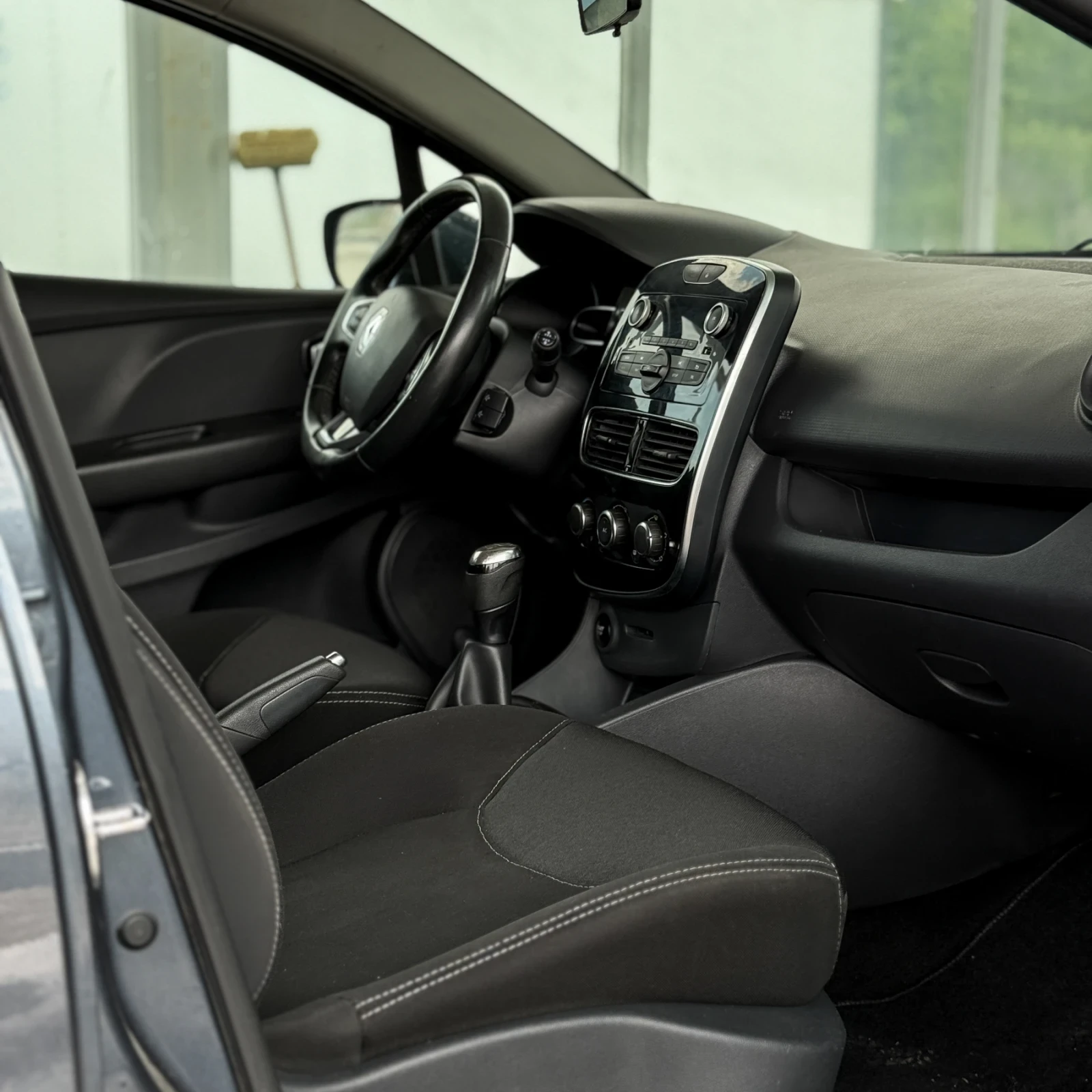 Renault Clio 1.2i ГАЗ - изображение 10